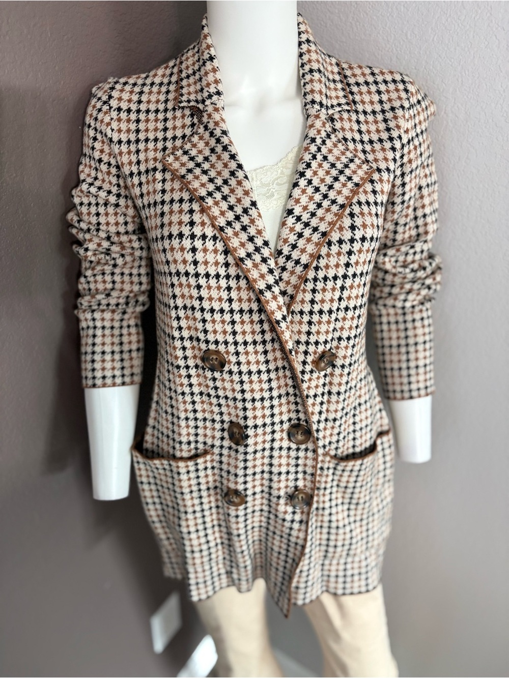 Marled Double-Breasted Houndstooth Cardigan Blazer - Cream/Tan/Black